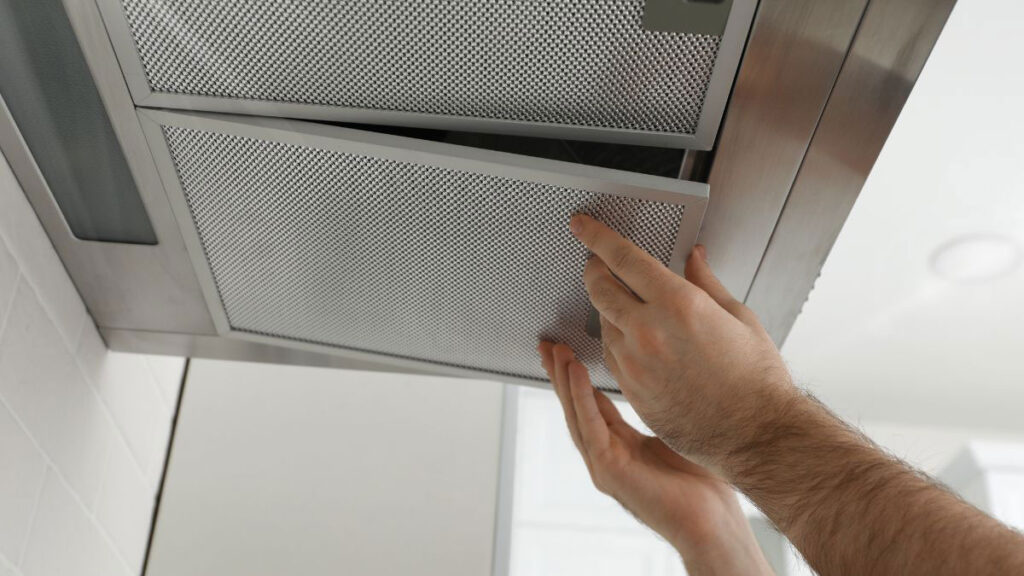 Stainless steel baffle filters used in a 900 CFM gas range hood